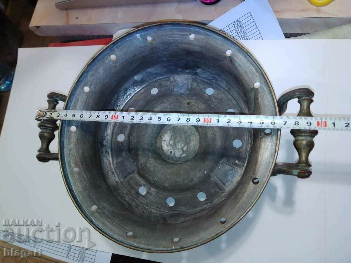Delivery of Ancient vessel, bowl-brass, bronze Delivery of Ancient vessel, bowl-brass, bronze