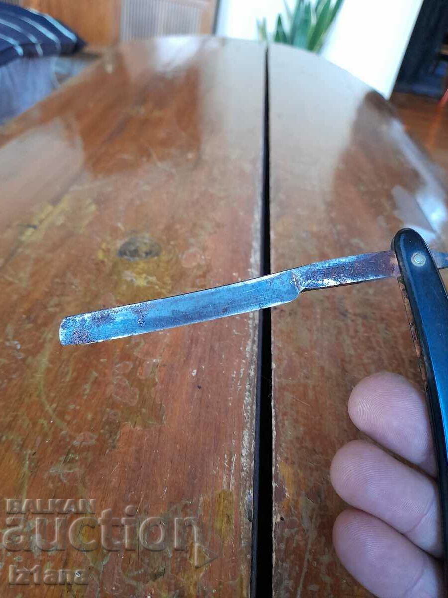 Old razor Solingen with price 47.00 BGN | € 24.03 Old razor Solingen with price 47.00 BGN | € 24.03
