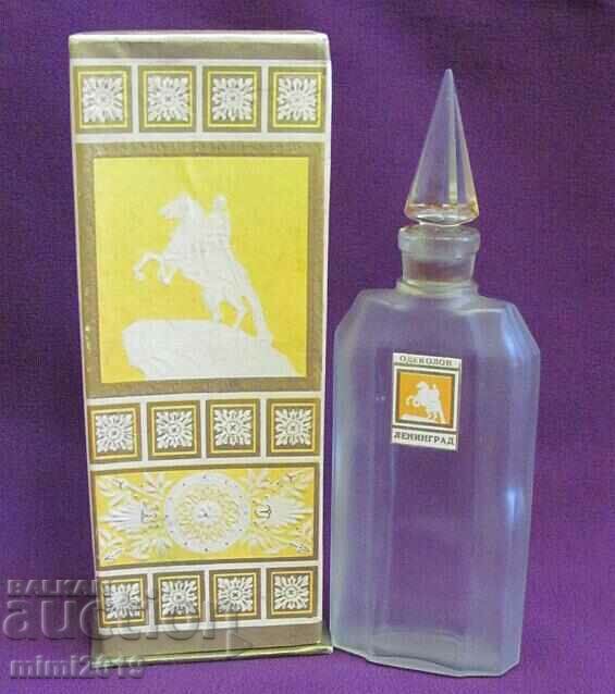 Vintich Crystal Perfume Bottle - Leningrad USSR