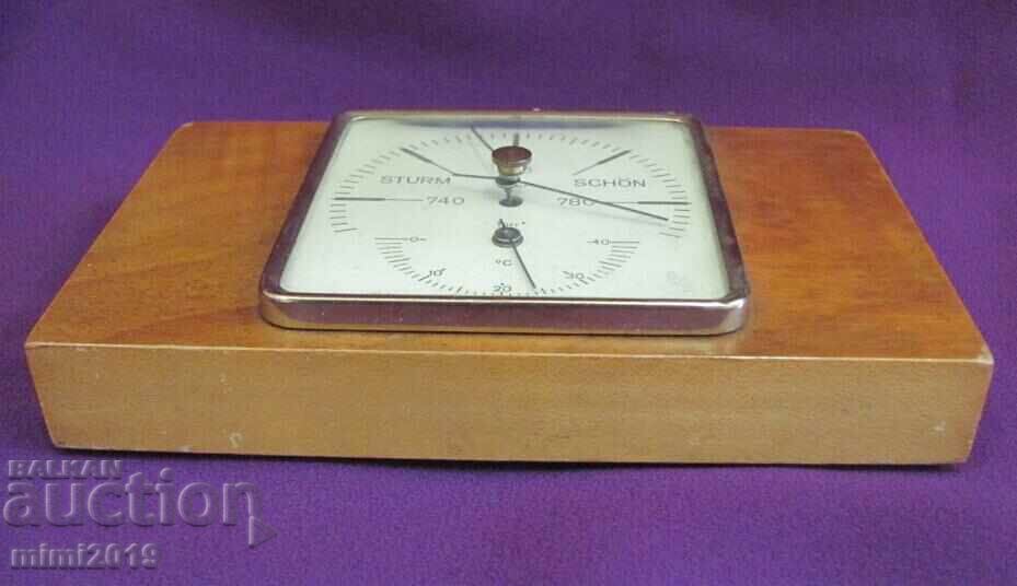 Vintich Barometer and Thermometer with price 45.00 BGN | € 23.01 Vintich Barometer and Thermometer with price 45.00 BGN | € 23.01