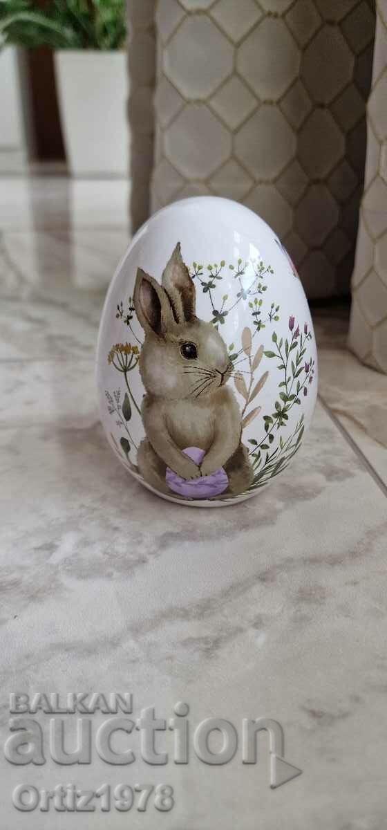 Delivery of Large porcelain Easter egg.