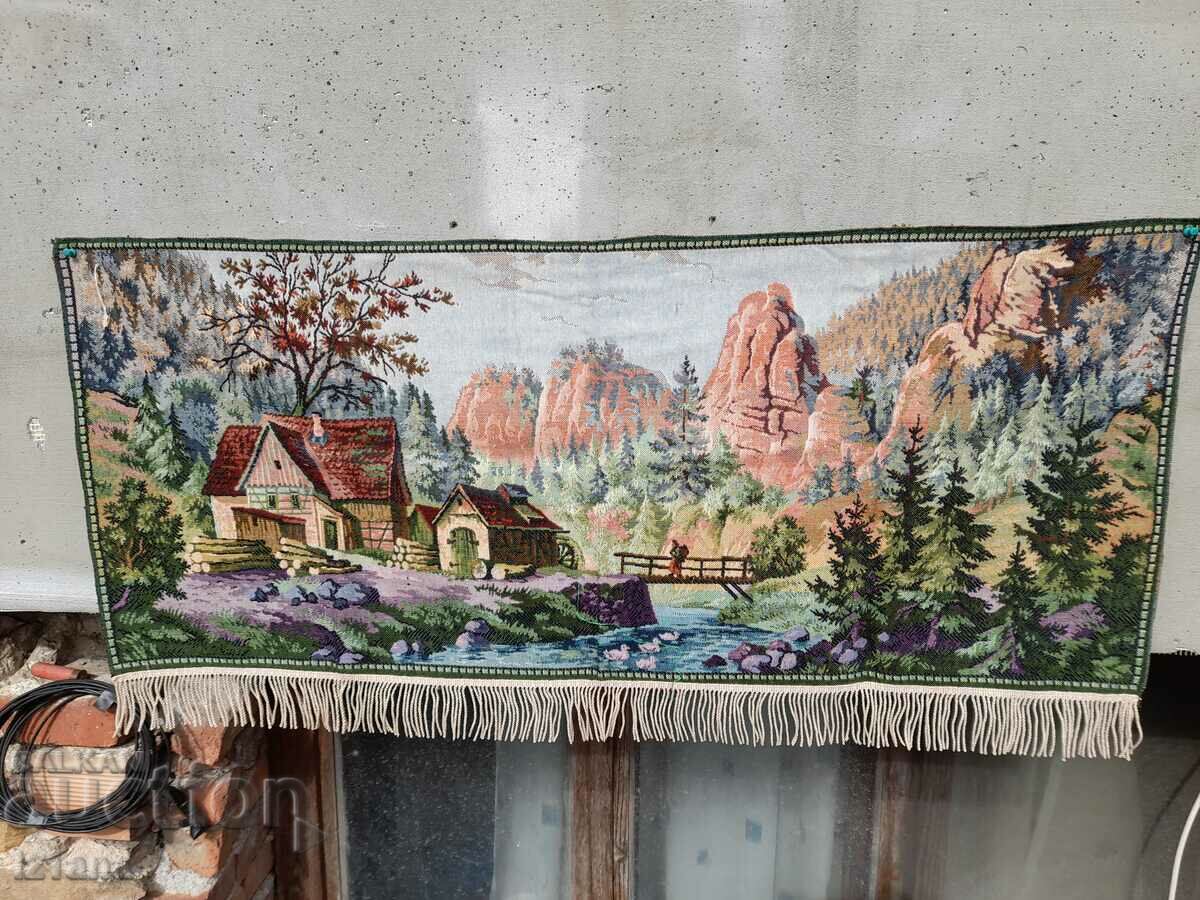 Старинен ковьор,покривка за стена с цена 105.00 лв. | € 53.69 Старинен ковьор,покривка за стена с цена 105.00 лв. | € 53.69