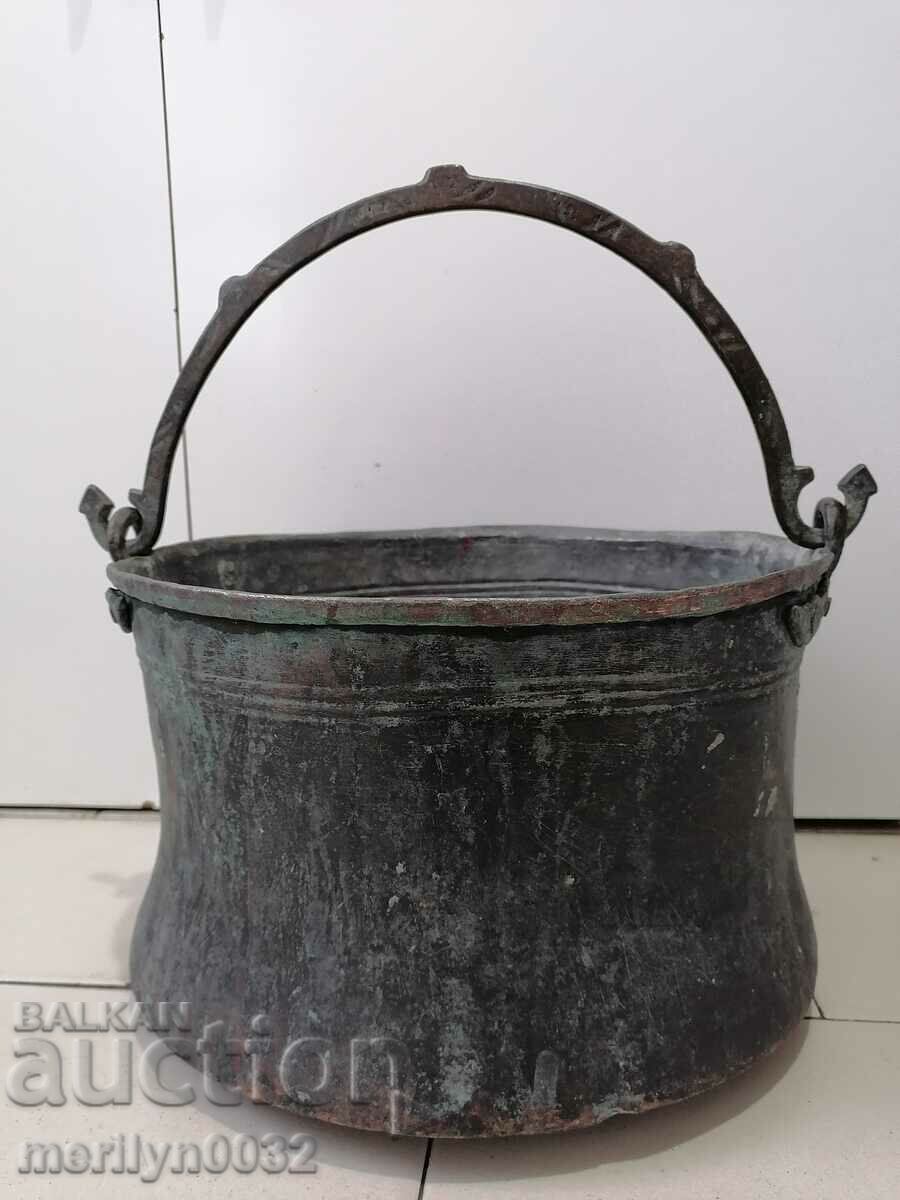 Tinned coin, cauldron, copper, copper vessel