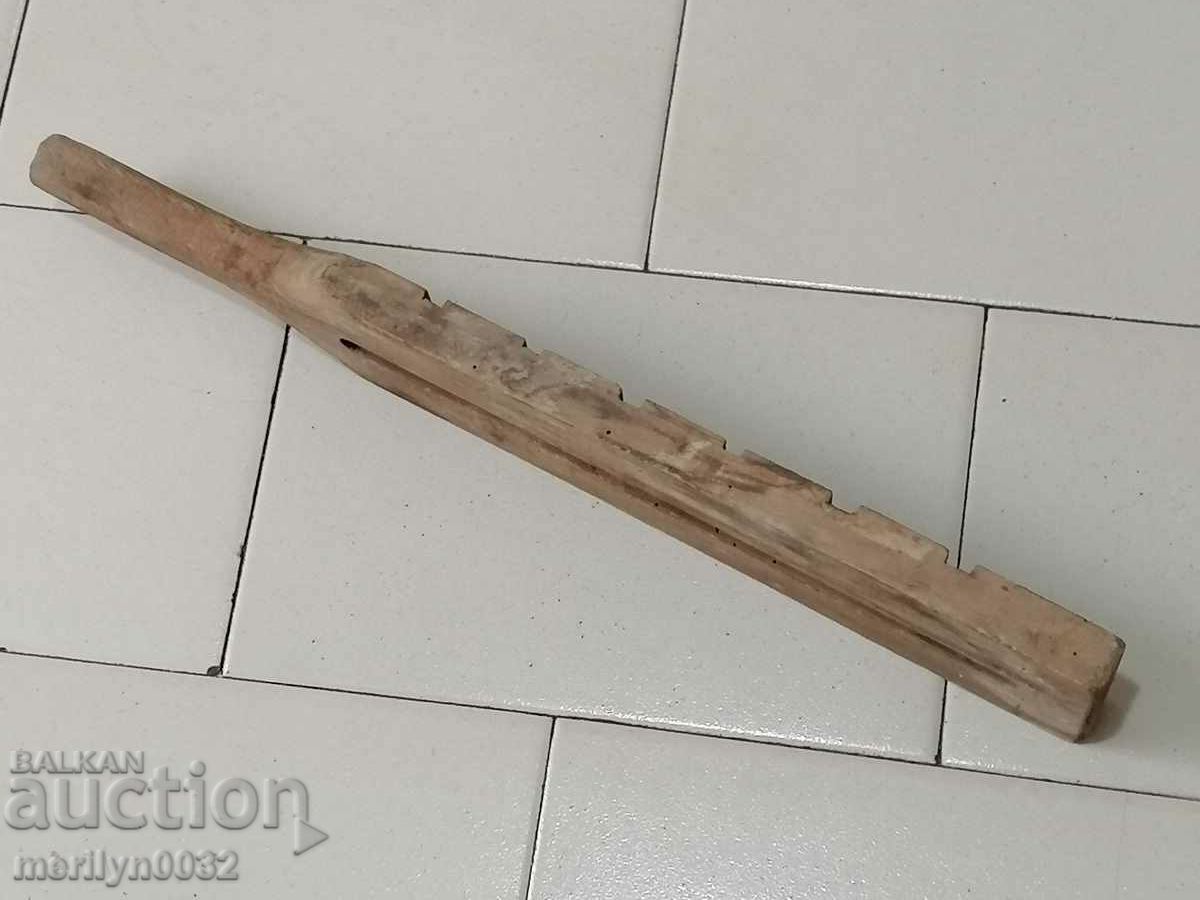 Auction Old wooden club, wooden club, wooden club Auction Old wooden club, wooden club, wooden club