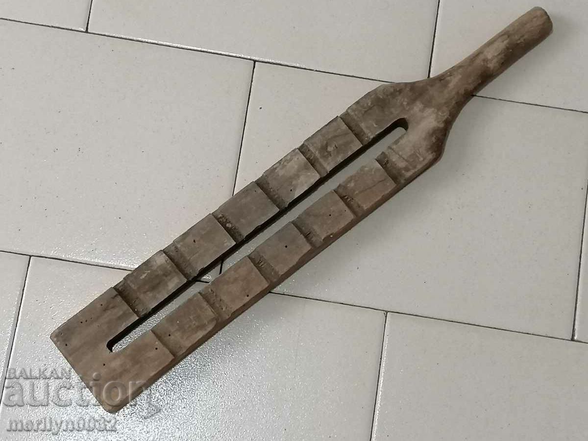 Old wooden club, wooden club, wooden club - 7 Old wooden club, wooden club, wooden club - 7