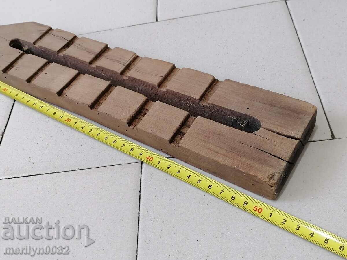 Old wooden club, wooden club, wooden club - 6 Old wooden club, wooden club, wooden club - 6