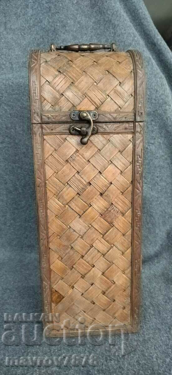 Bottle box, souvenir. with price 19.00 BGN | € 9.71