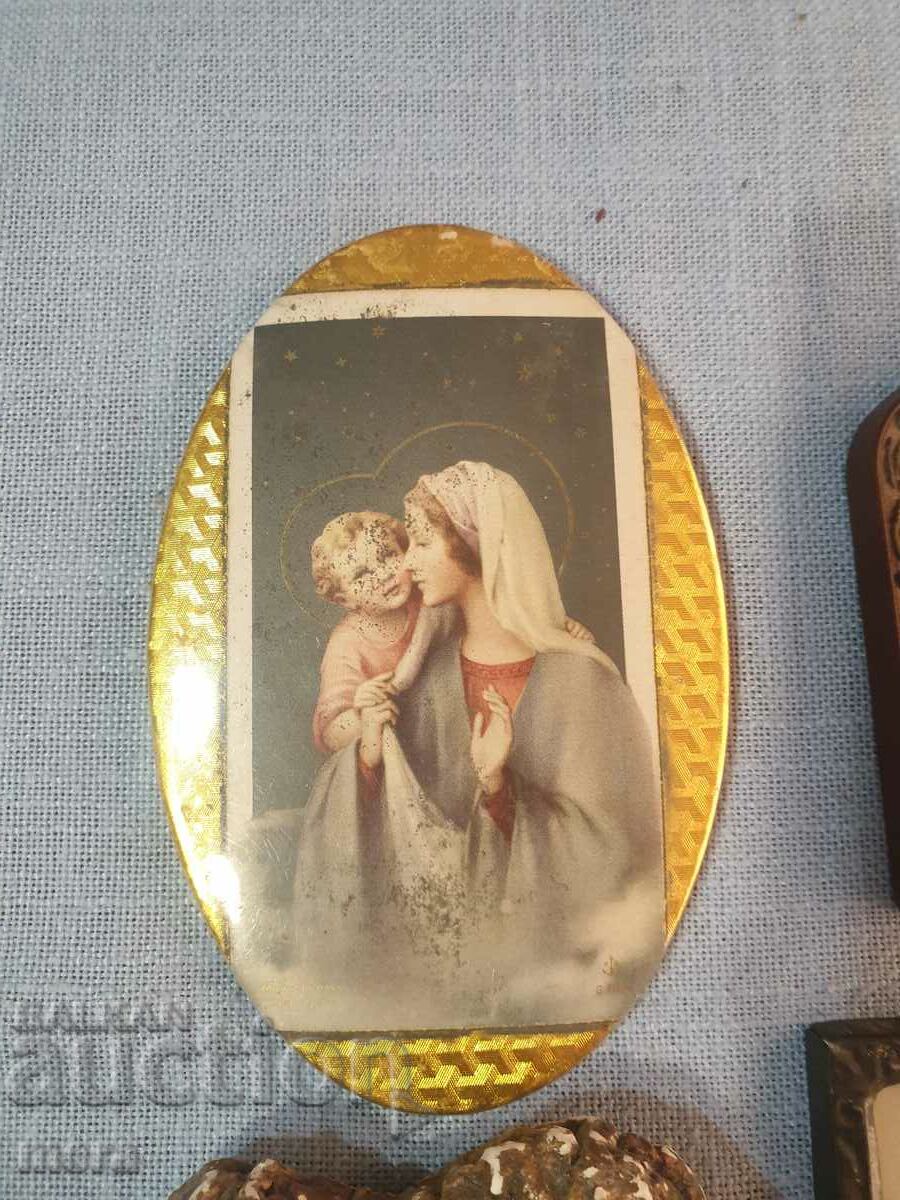 Lot 7 - old household icons - 5 pieces with price 50.00 BGN | € 25.56 Lot 7 - old household icons - 5 pieces with price 50.00 BGN | € 25.56