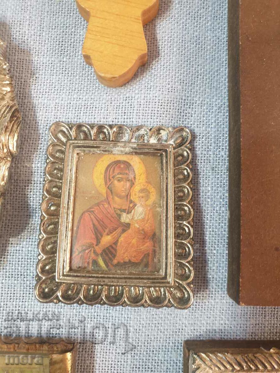 Delivery of Lot 8 - old household icons - 6 pieces Delivery of Lot 8 - old household icons - 6 pieces