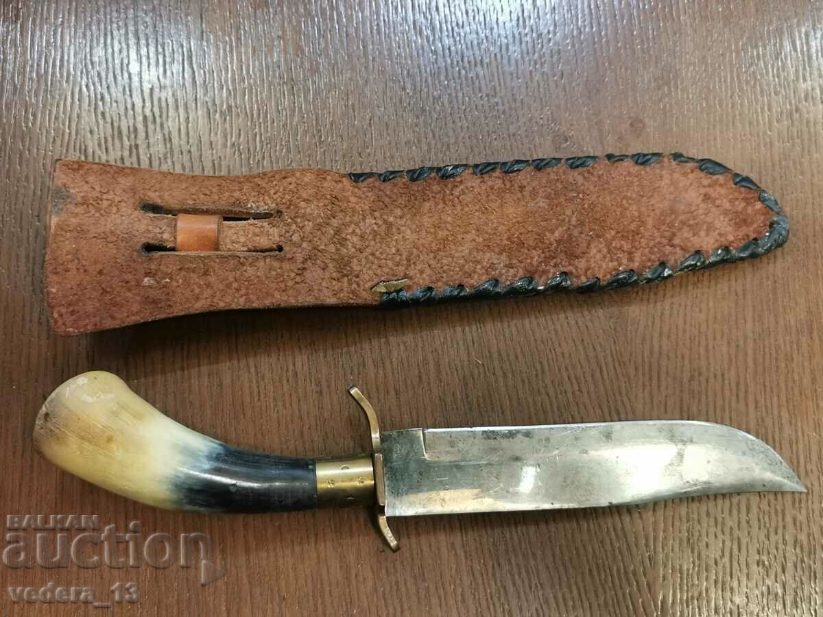 Livrarea Cuțit de vânătoare Livrarea Cuțit de vânătoare