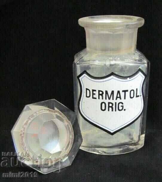 Γυάλινη φιάλη ιατρικής φαρμακοποιίας του 19ου αιώνα με τιμή 75.00 BGN | € 38.35