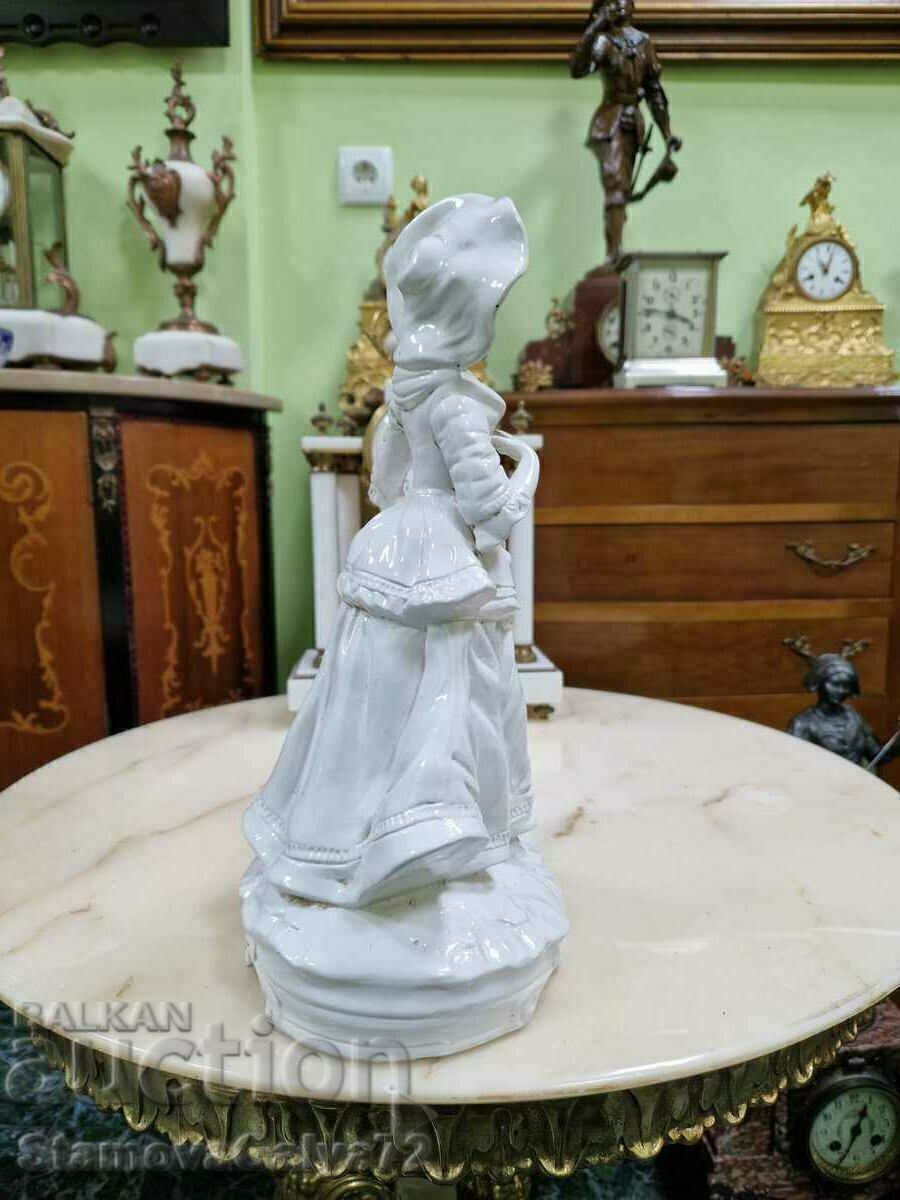 Доставка на Уникална антикварна италианска фигура Capodimonte