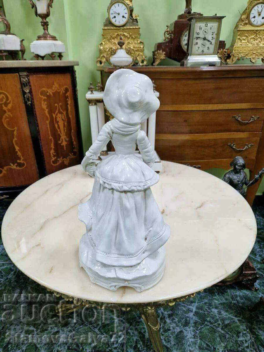 Уникална антикварна италианска фигура Capodimonte - 5