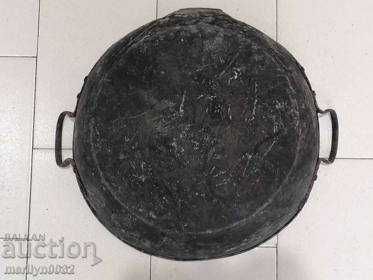 Аукцион Стара медна тава, сахан, бакър, поднос, тепсия Аукцион Стара медна тава, сахан, бакър, поднос, тепсия