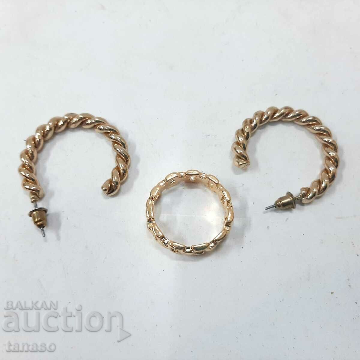 Auction Ring and earrings, gold-plated (8.3) Auction Ring and earrings, gold-plated (8.3)
