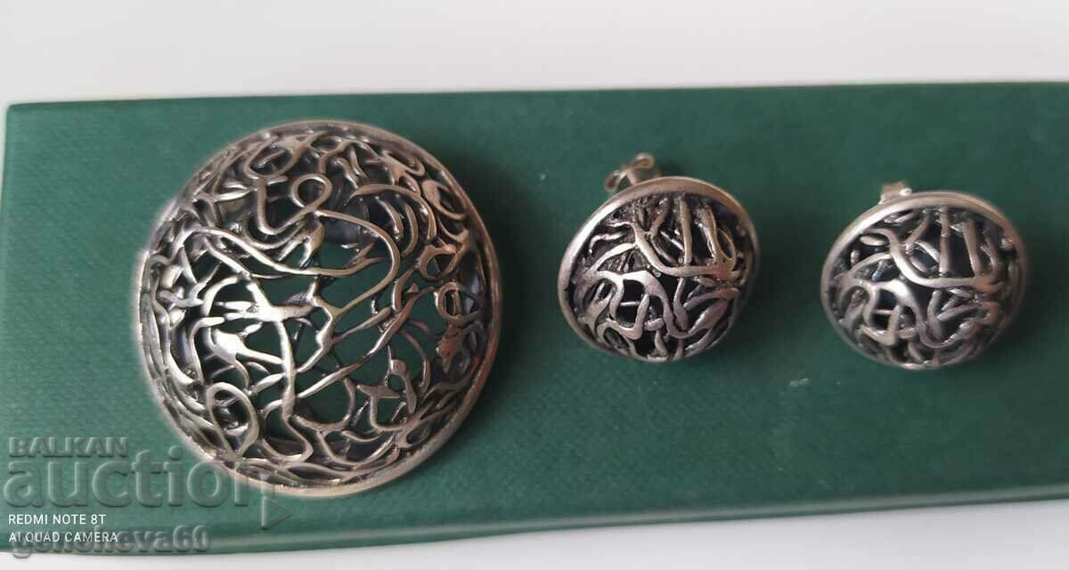 Designer silver earrings and pendant set