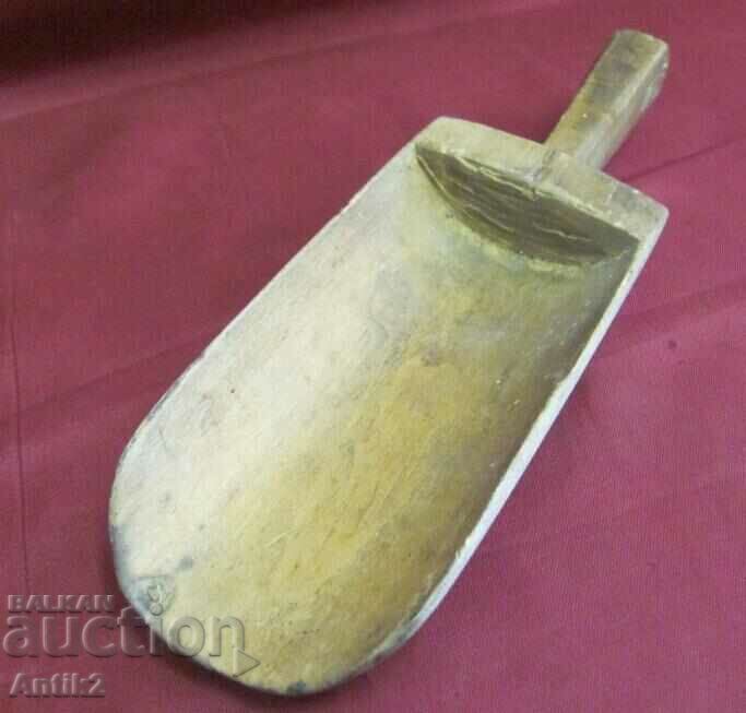Delivery of 18th Century Medical Apothecary Wooden Medicine Spoon Delivery of 18th Century Medical Apothecary Wooden Medicine Spoon