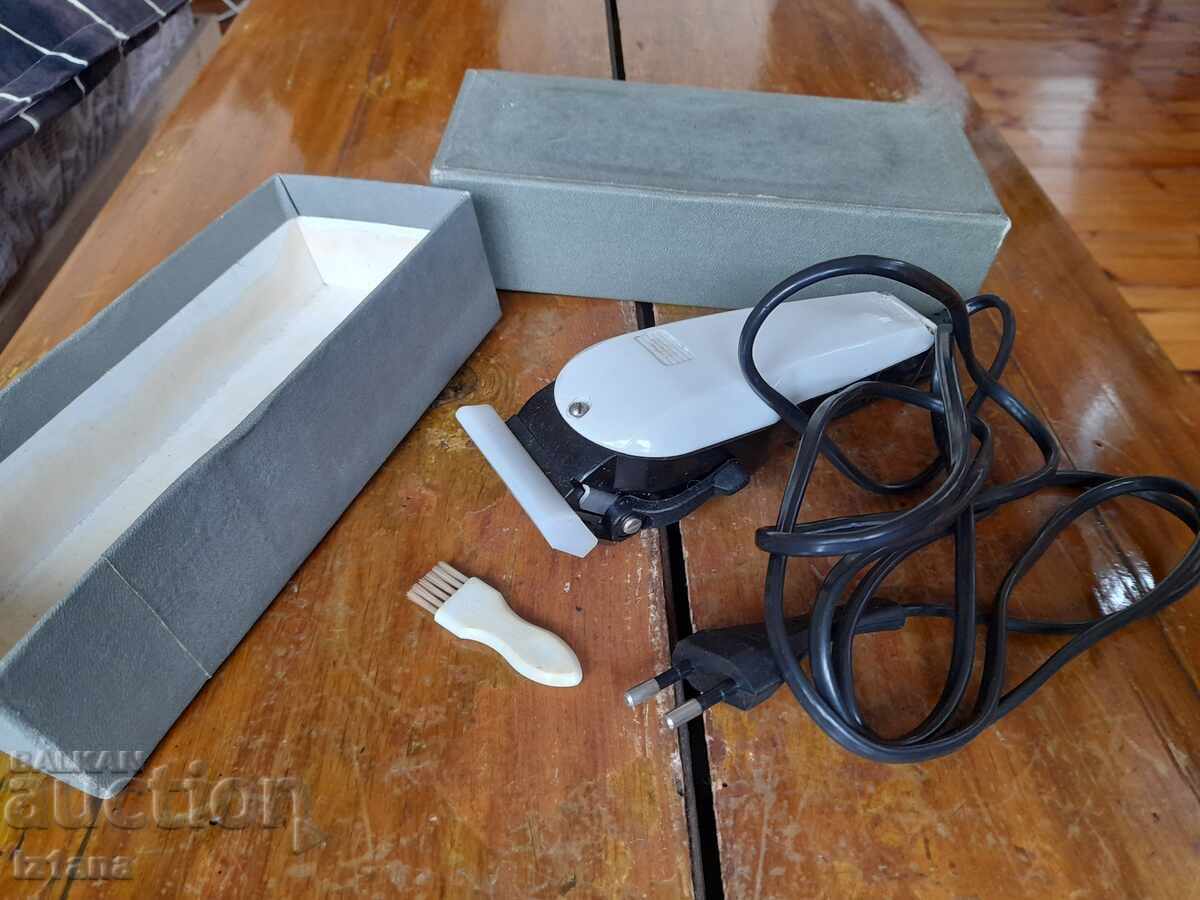 Old electric clipper with price 47.00 BGN | € 24.03