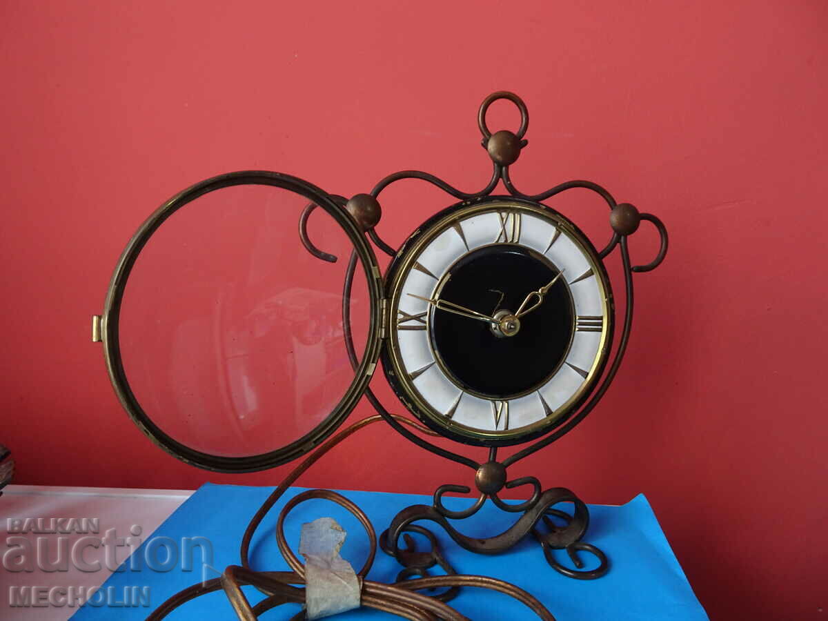 Delivery of COLLECTIBLE DESIGNER QUARTZ WATCH JAKOB PALMTAG Delivery of COLLECTIBLE DESIGNER QUARTZ WATCH JAKOB PALMTAG