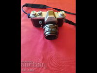 Pentacon ZI camera with Pentacon auto 1.8/50 lens