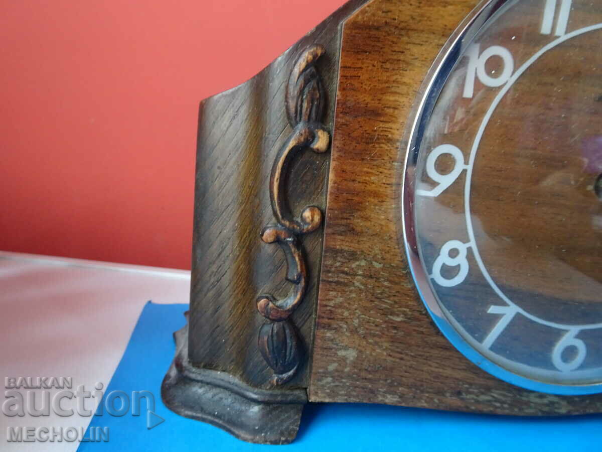 Delivery of COLLECTIBLE DESK CLOCK GERMAN KIENZLE Delivery of COLLECTIBLE DESK CLOCK GERMAN KIENZLE