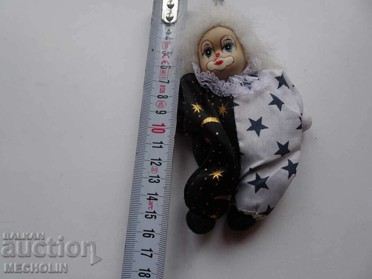 COLLECTIBLE CLOWN DOLL - 5 COLLECTIBLE CLOWN DOLL - 5
