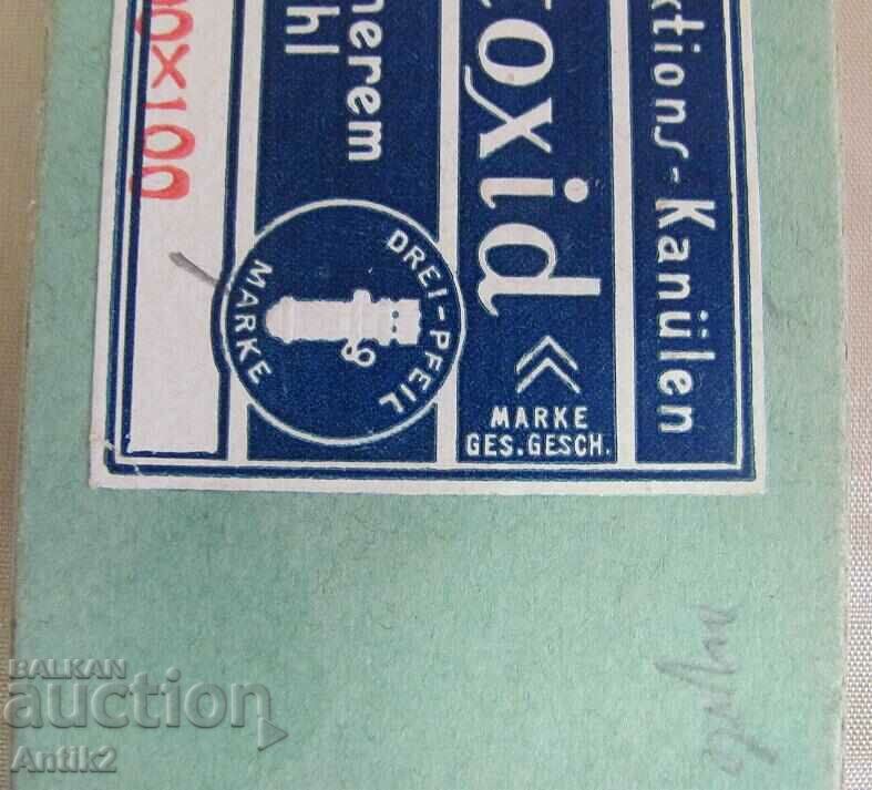 Auction WWII Medical Syringe Needles Auction WWII Medical Syringe Needles