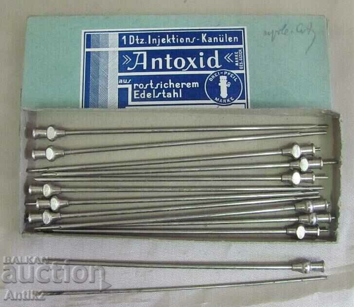 Delivery of WWII Medical Syringe Needles Delivery of WWII Medical Syringe Needles