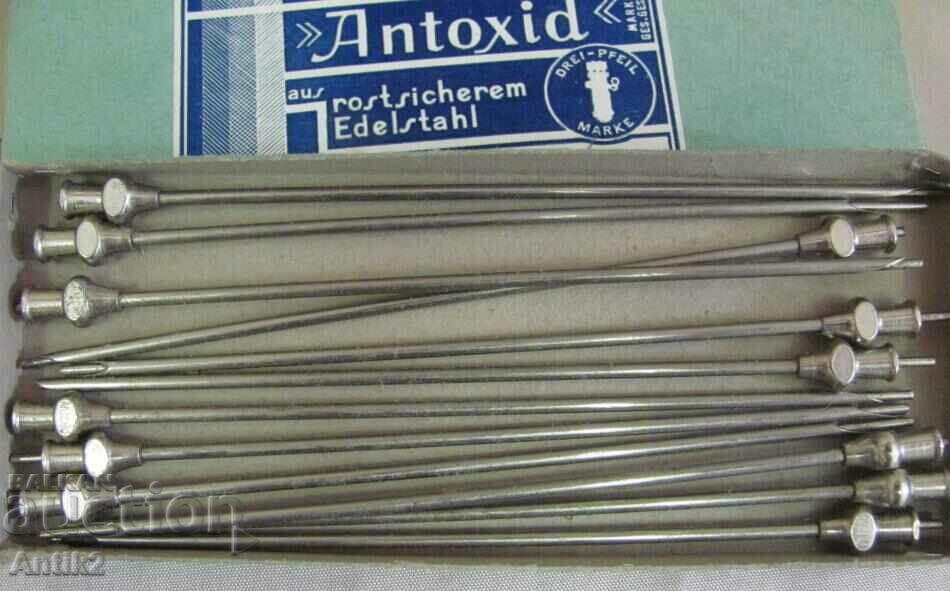 WWII Medical Syringe Needles - 5 WWII Medical Syringe Needles - 5