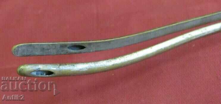 Delivery of 19th century Medical Instrument bronze Delivery of 19th century Medical Instrument bronze