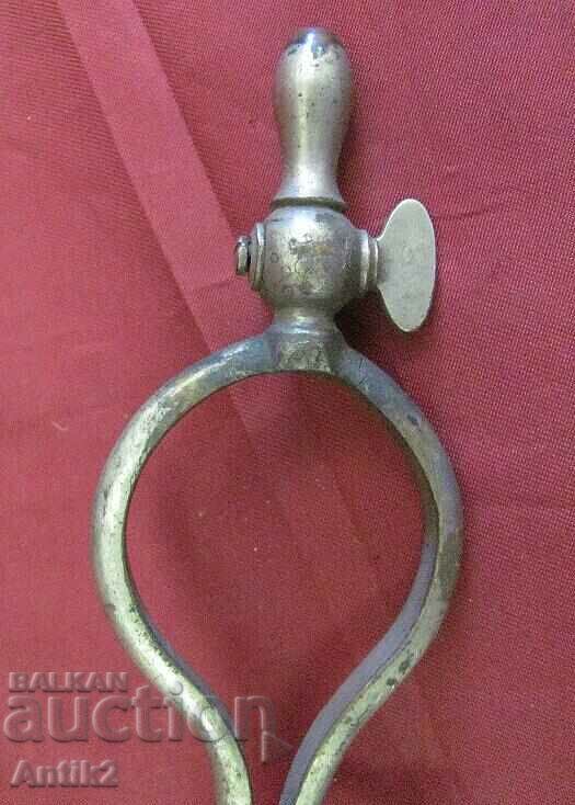 19th century Medical Instrument bronze - 7 19th century Medical Instrument bronze - 7