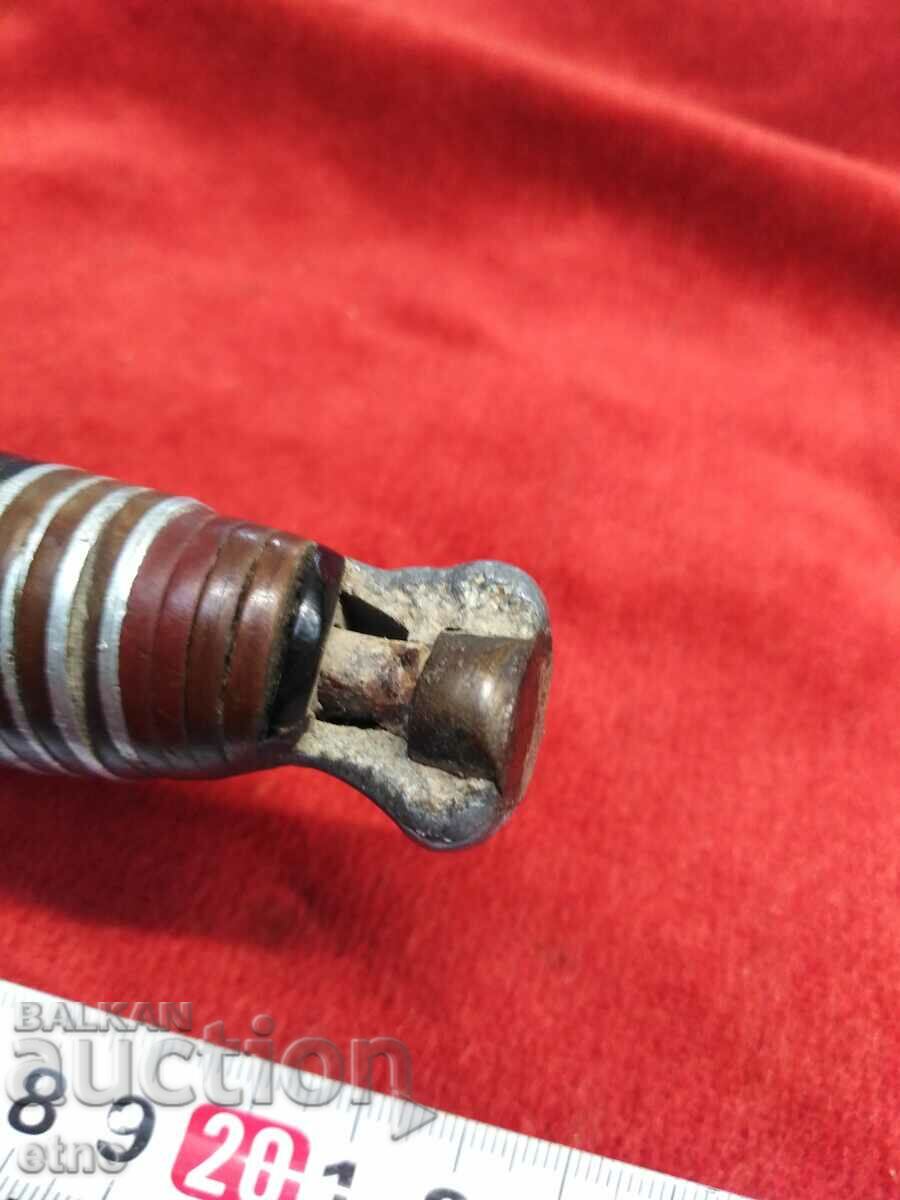 OLD KNIFE - 7 OLD KNIFE - 7