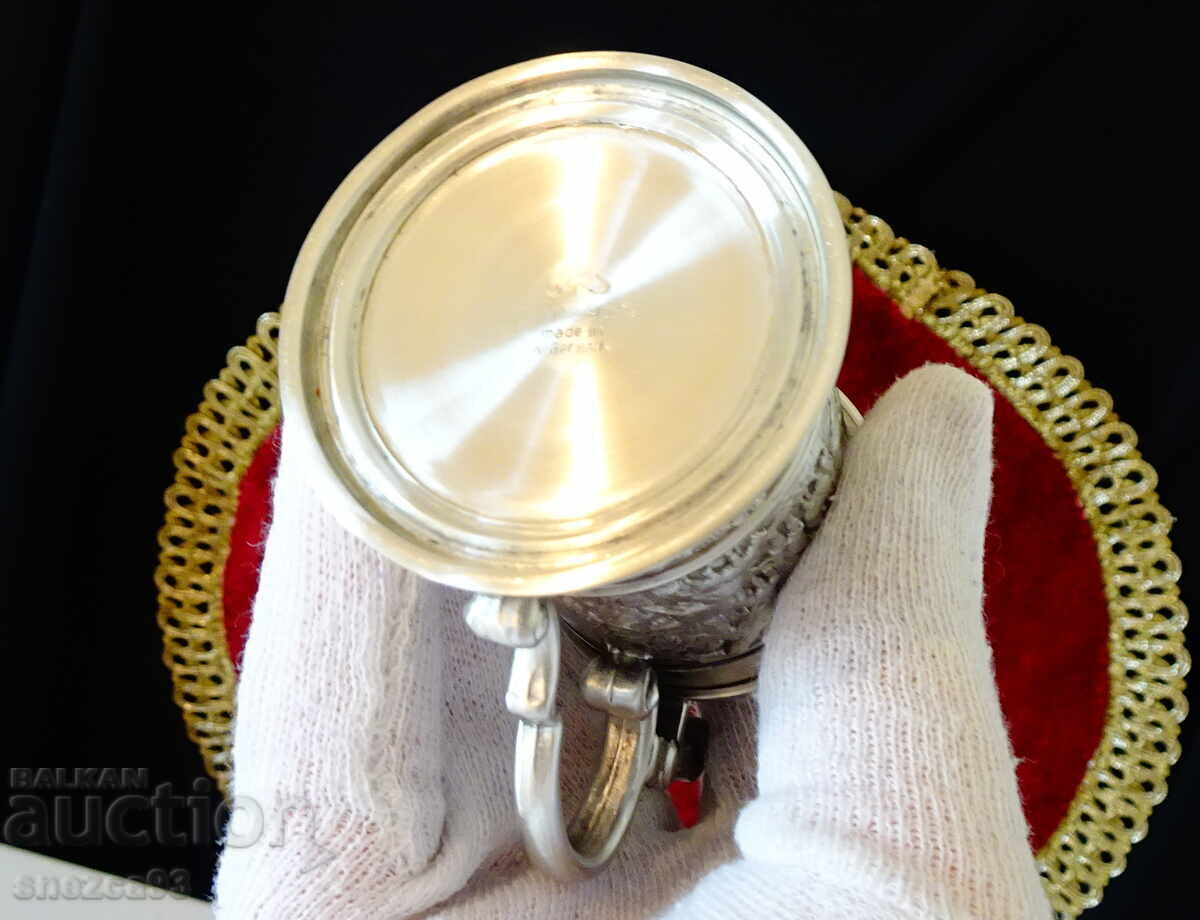 Pewter mug with three village paintings. - 6 Pewter mug with three village paintings. - 6