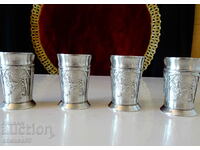 Ракиени чаши от калай с три романтични картини.