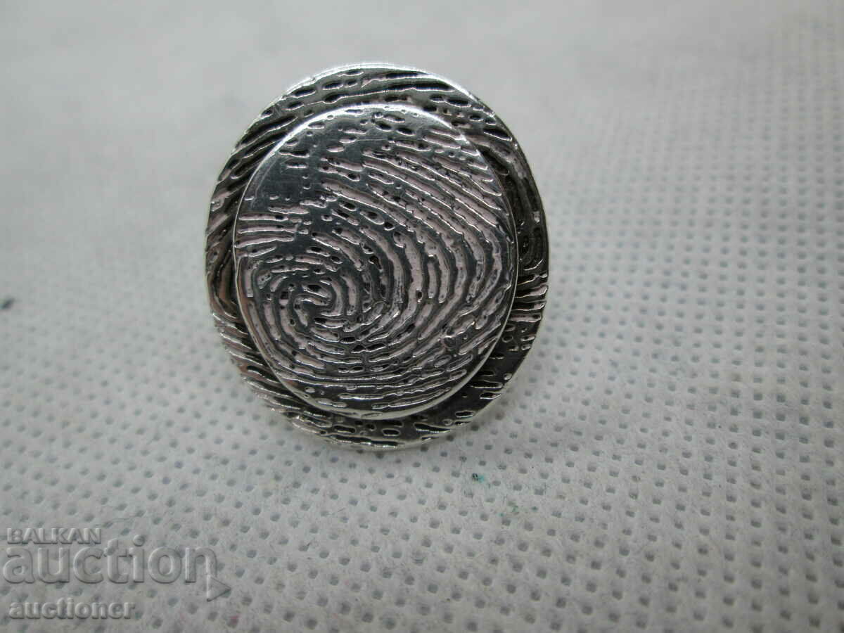 FRUMOS INEL DE ARGINT PENTRU FEMEIE STILAT-7 grame cu preț 35.00 BGN | € 17.90