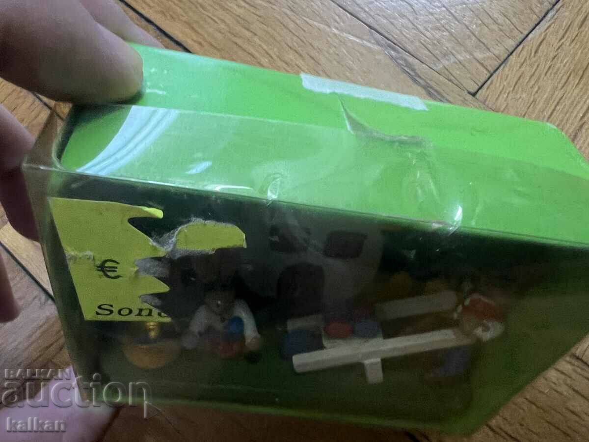 Delivery of Wooden Easter bunnies