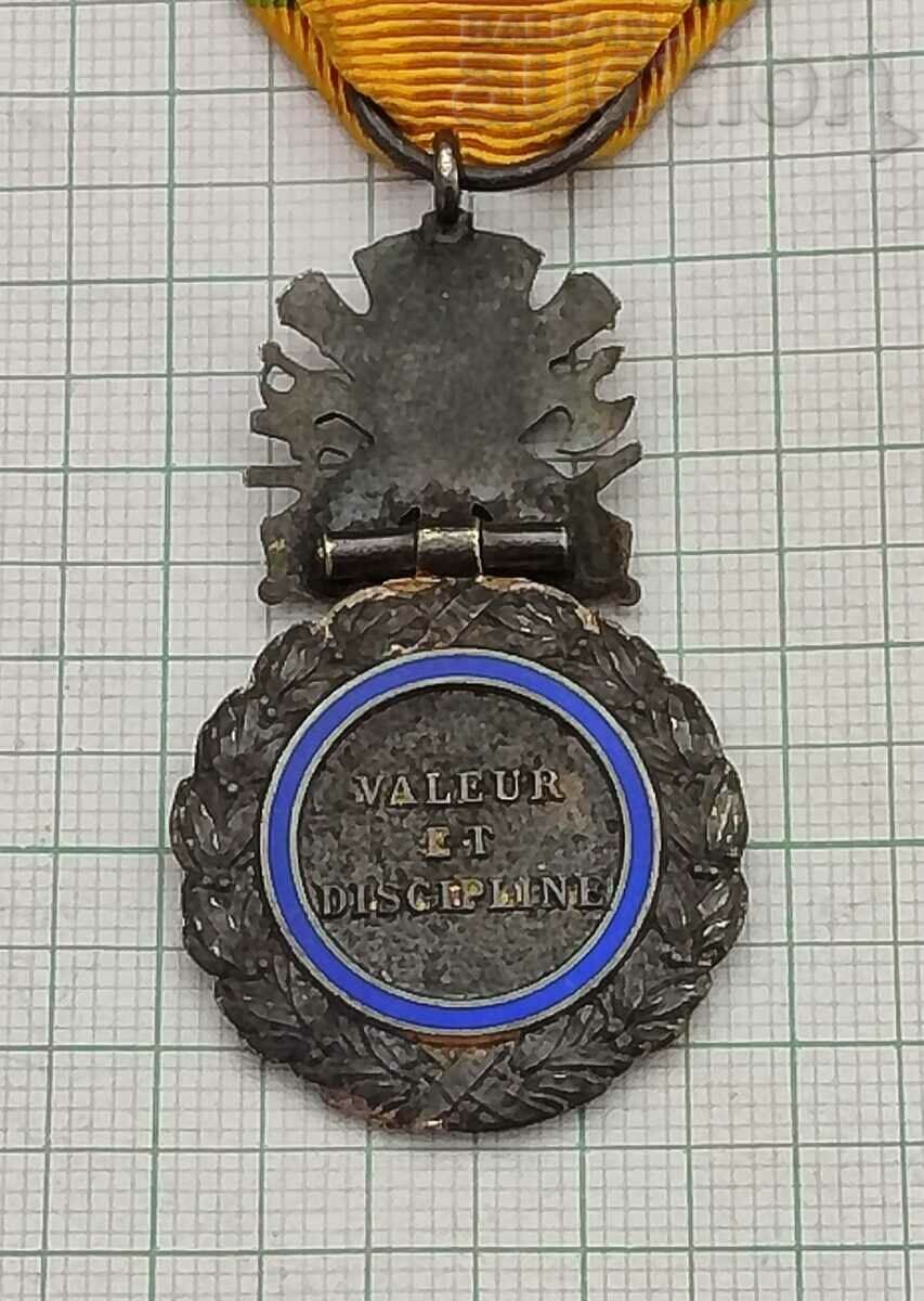 Delivery of FRANCE SILVER MEDAL 1870 VALEUR ET DISCIPLINE Delivery of FRANCE SILVER MEDAL 1870 VALEUR ET DISCIPLINE