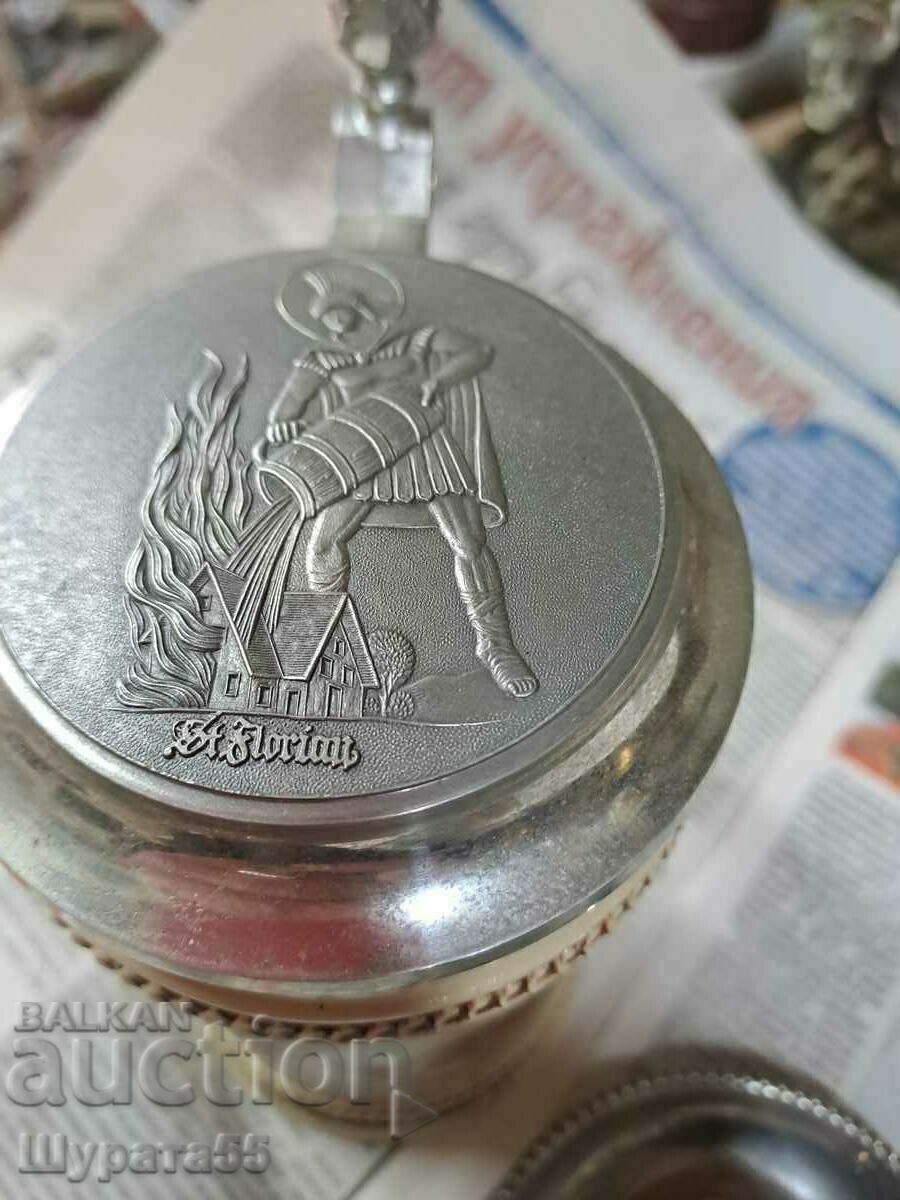 Auction A mug Auction A mug