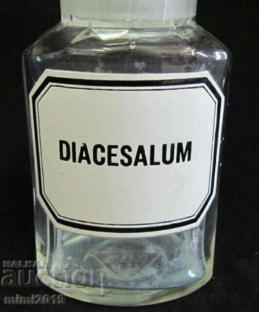 Vintich Pharmacy Medical Glass Bottle with price 16.00 BGN | € 8.18 Vintich Pharmacy Medical Glass Bottle with price 16.00 BGN | € 8.18