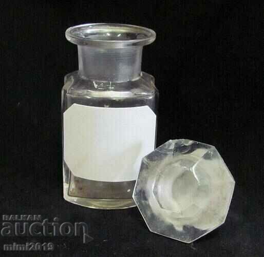 Vintich Pharmacy Medical Glass Bottle with price 16.00 BGN | € 8.18 Vintich Pharmacy Medical Glass Bottle with price 16.00 BGN | € 8.18