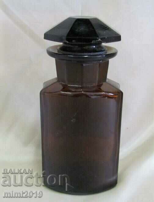 Delivery of Vintich Pharmacy Medical Glass Bottle Delivery of Vintich Pharmacy Medical Glass Bottle