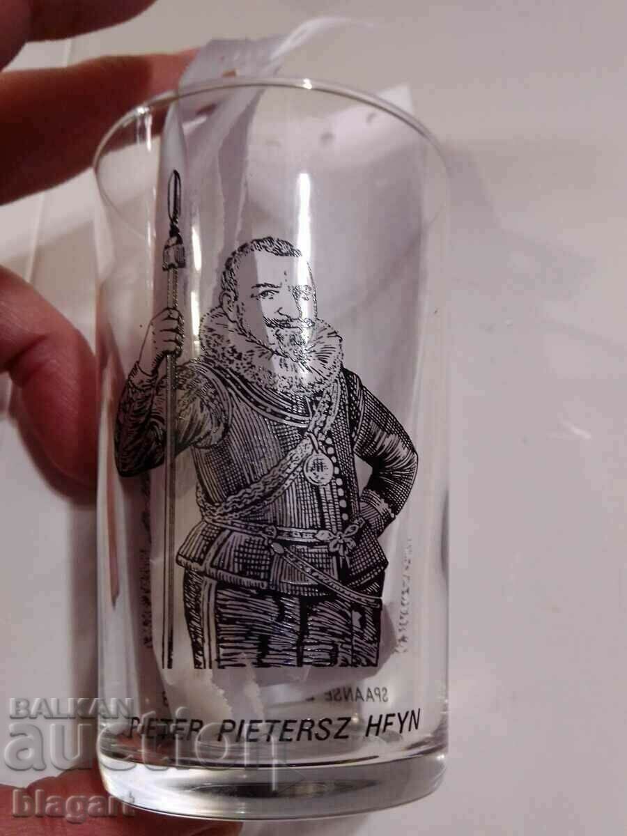 Delivery of set of 6 pcs. cups with ships-Holland Delivery of set of 6 pcs. cups with ships-Holland