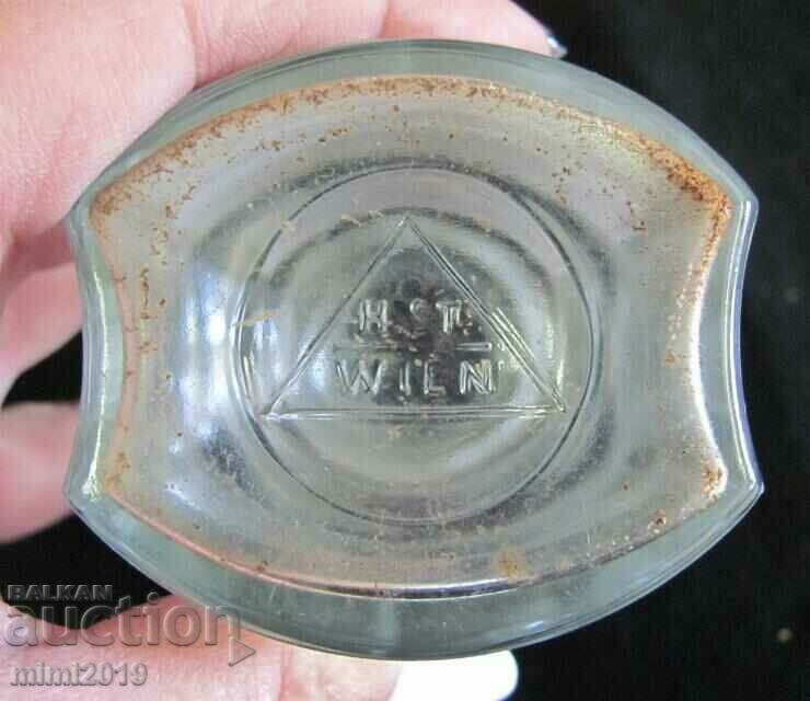 Delivery of Vintich Pharmacy Medical Glass Bottle Delivery of Vintich Pharmacy Medical Glass Bottle