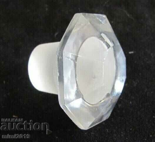 Delivery of Vintich Pharmacy Medical Glass Bottle