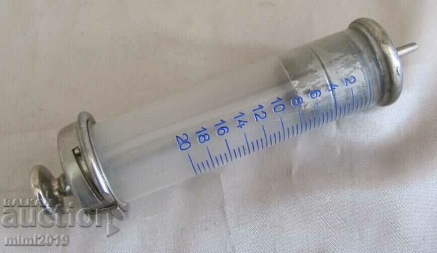 Delivery of Screw Glass Syringe INJECTA Germany 20cc