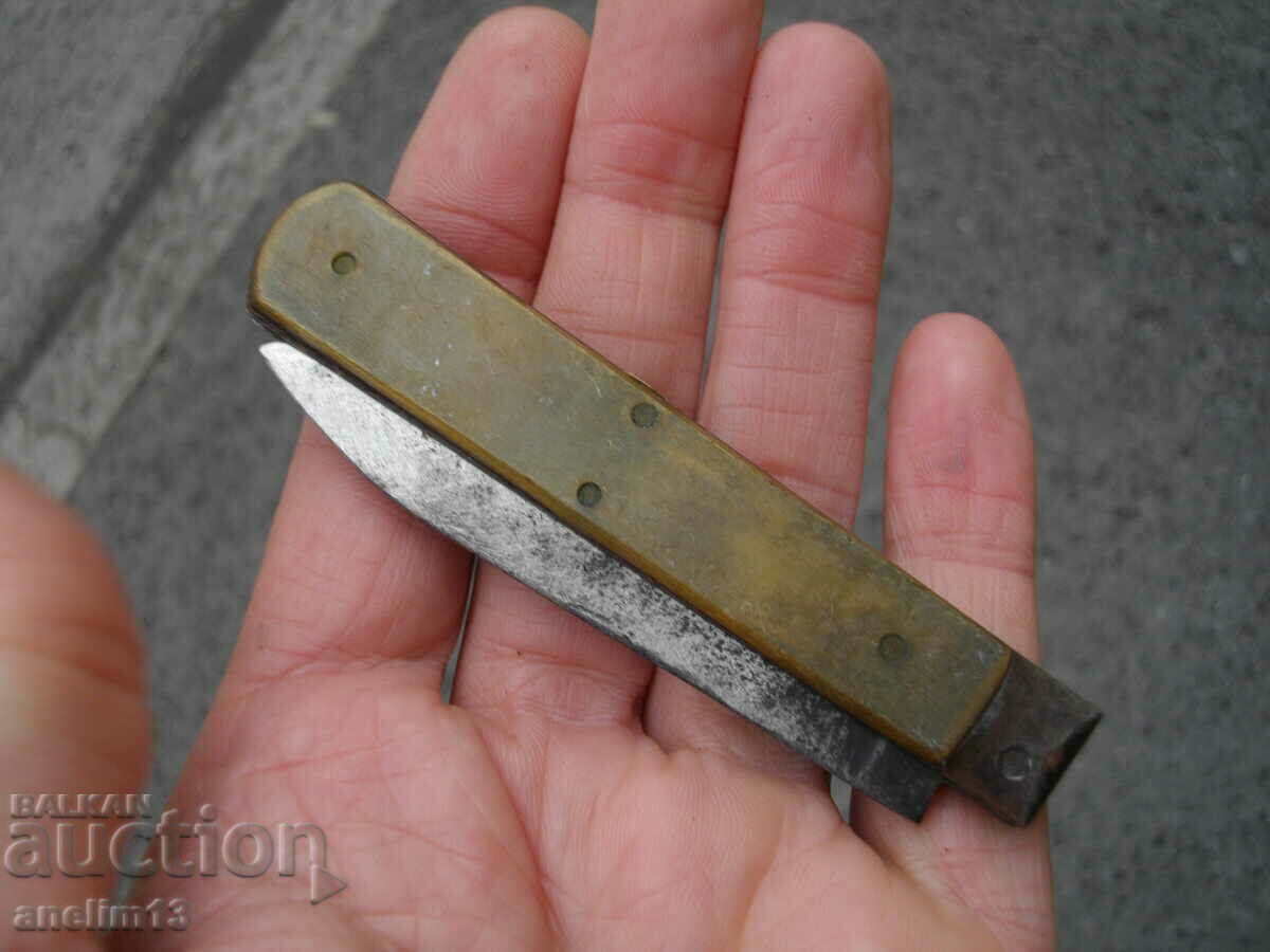 PRADEL COLLECTOR'S POCKET KNIFE with price 40.00 BGN | € 20.45 PRADEL COLLECTOR'S POCKET KNIFE with price 40.00 BGN | € 20.45