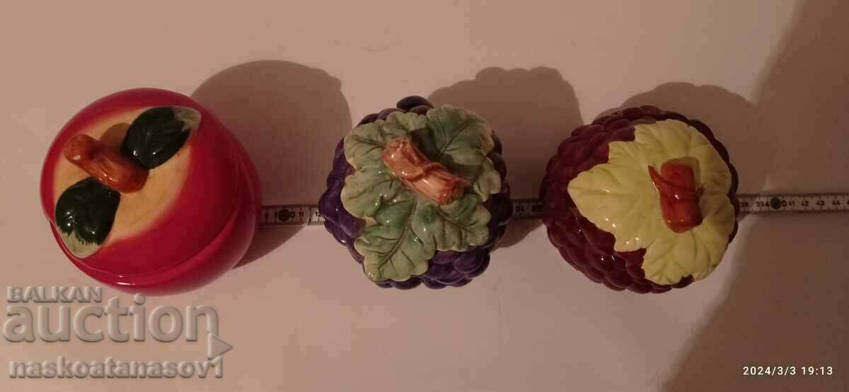 Porcelain sugar bowls with price 45.00 BGN | € 23.01 Porcelain sugar bowls with price 45.00 BGN | € 23.01