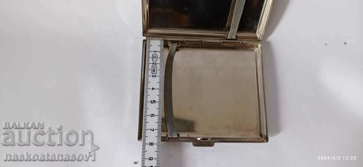 Delivery of Lucky Strike Snuff Box