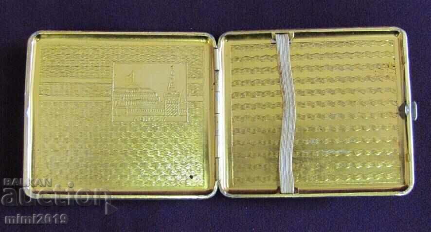 40s Metal Snuffbox Moscow Kremlin Russia with price 50.00 BGN | € 25.56 40s Metal Snuffbox Moscow Kremlin Russia with price 50.00 BGN | € 25.56