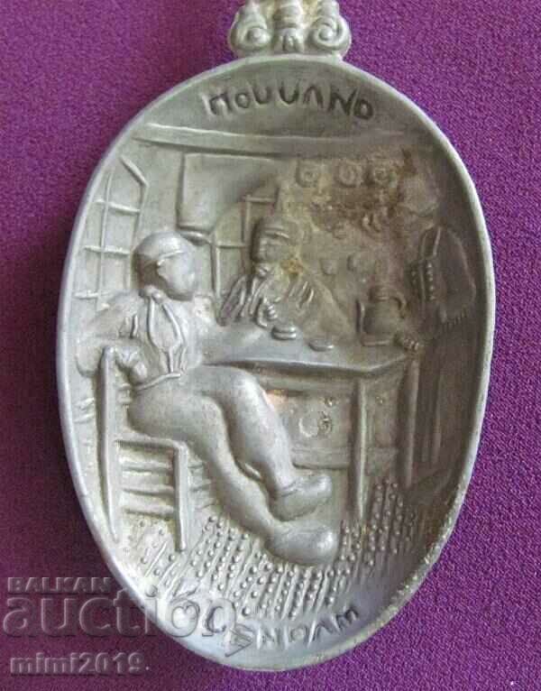 19th Century Metal Spoon Richly Decorated with price 50.00 BGN | € 25.56 19th Century Metal Spoon Richly Decorated with price 50.00 BGN | € 25.56